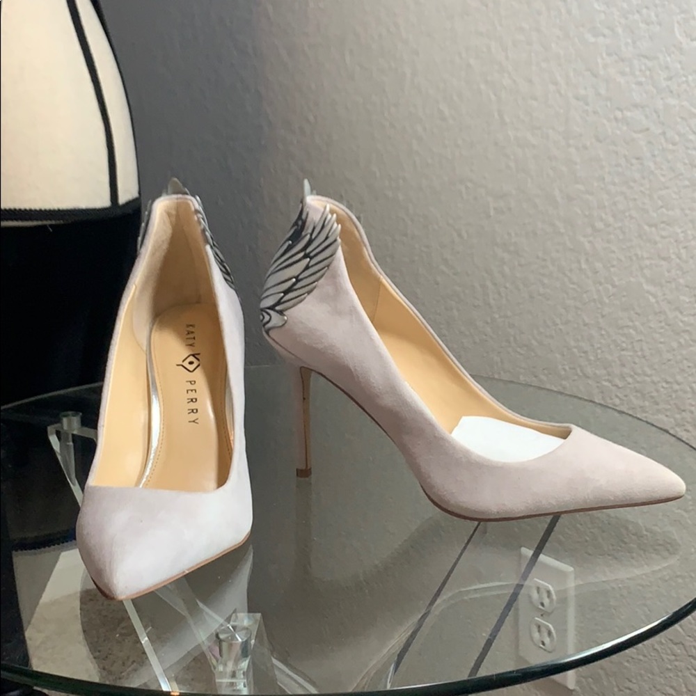 Angel pumps